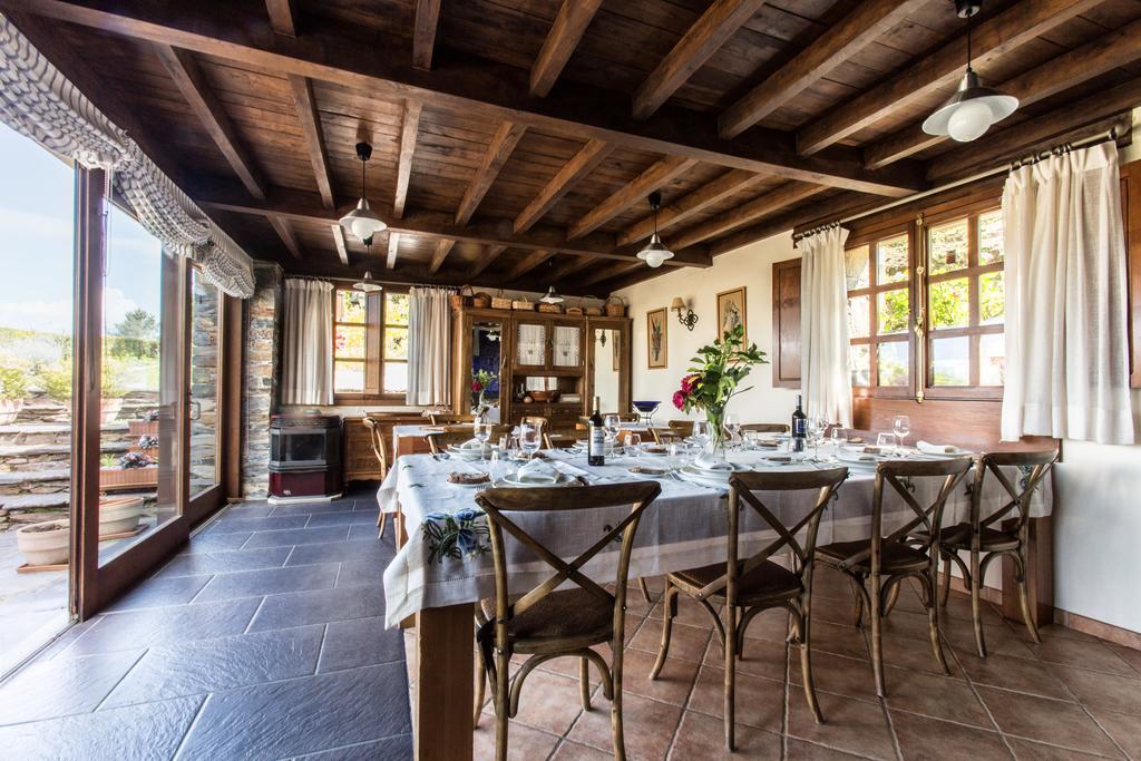 Gasthaus Casa Pineiro Monfero Exterior foto
