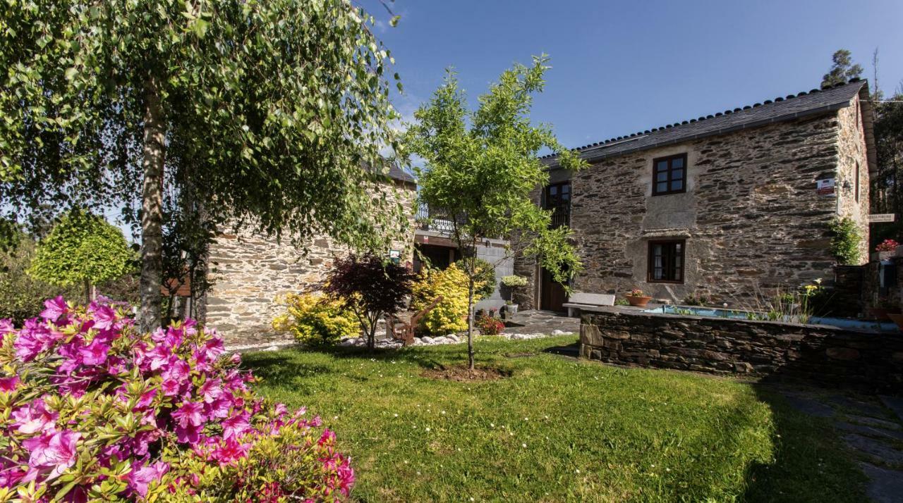 Gasthaus Casa Pineiro Monfero Exterior foto
